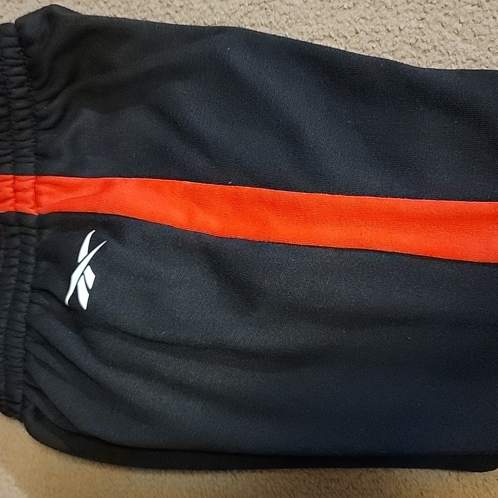Boys Reebok set - Picture 2 of 4
